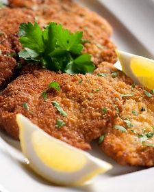 Foods I like Riesling Pairing, German Chicken Recipes, German Sides, German Dinners, Schnitzel Chicken, German Chicken, German Schnitzel, Chicken Recipes For Dinner, Schnitzel Recipes