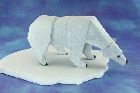 Polar Bear by Quentin Origami, via Flickr Polar Bear Diy, Bear Origami, Origami Instructions For Kids, Origami Guide, Easy Origami Animals, Basic Origami, Origami Diagrams, Origami Artist, Origami Bookmark