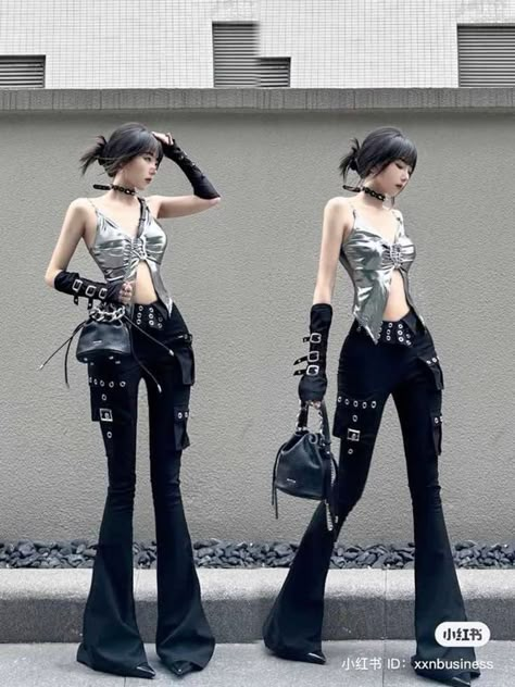 Y2k Outfits Futuristic, Futuristic Street Style, Chinese Cyberpunk Fashion, Futuristic Outfits Aesthetic, Cyberpunk Fashion Women, Brutalist Fashion, Niki Concert, Y3k Fashion, Y3k Outfits