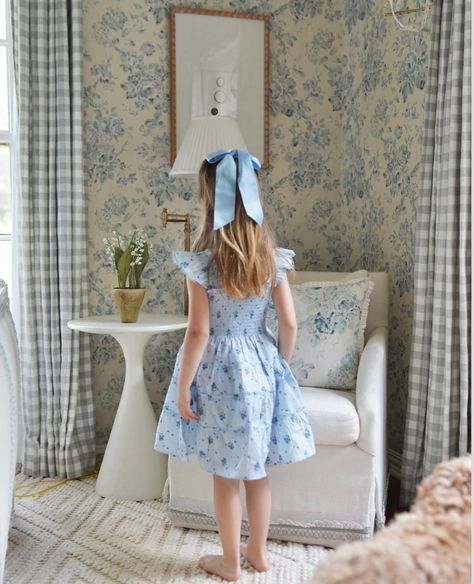 English Outfit, Preppy Kids Outfits, Kids Outfits Daughters, Luxury Baby Clothes, Money Dress, Royal Outfits, Stylish Kids, Girly Fashion