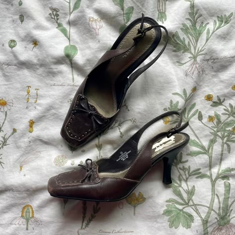 Brown Kitten Heels, Western Victorian, 2000s Shoes, Brown Kitten, Pretty Heels, Ballerina Heels, Heels Aesthetic, Cute Heels, Shoe Inspo