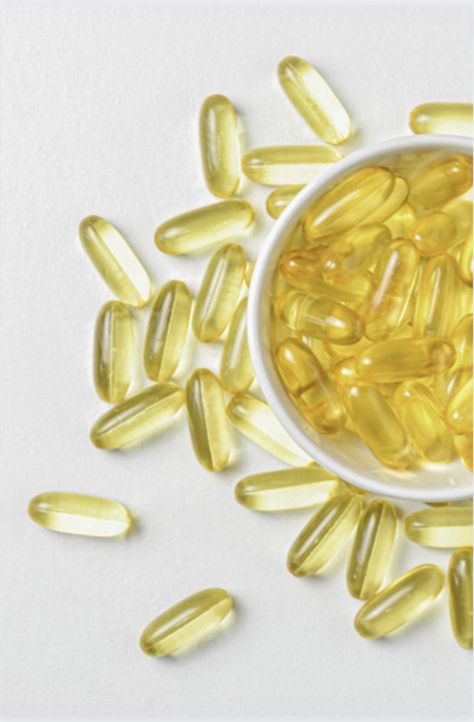 Like most people, you need to know how much omega-3 per day you should take. And yet, omega-3 is one of the essential nutrients for our health. There are many opinions about how much omega-3 we need, and the amount may vary depending on our individual needs. Skin Tightening Oils, Skin Tightening Essential Oil, Oils For Face, Castor Oil For Skin, Wrinkles Remedies Face, For Skin Tightening, Wrinkles Remedies, Essential Oils For Face, Castor Oil Benefits