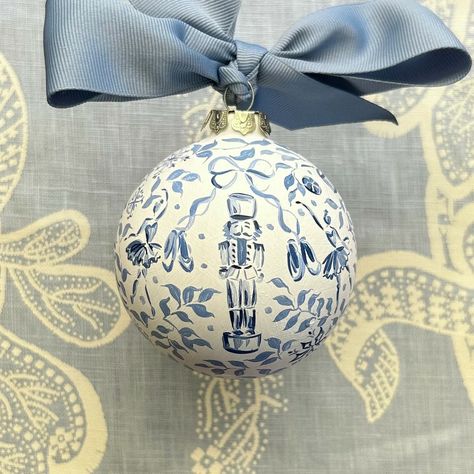 Blue And White Christmas, Front Porch Christmas Decor Ideas, Porch Christmas Decor Ideas, Porch Christmas Decor, Front Porch Christmas, Christmas Decor Ideas Diy, Nutcracker Ornaments, Painted Christmas Ornaments, Decor Ideas Diy