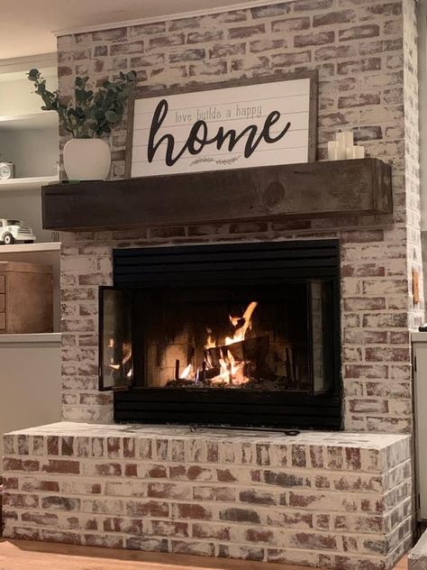 Distressed Fireplace Brick, Mortar Washed Brick, White Washing Fireplace, Whitewash Red Brick Fireplace, Modern Rustic Fireplace Decor, Farmhouse Brick Interior, Brick Fireplace Makeover Farmhouse, Brick Fireplace Decor Ideas Living Rooms, Brick Fireplace Mantels