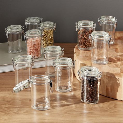 OvalSpiceHerbJarS12SHF16 Spices Containers, Kitchen Storage Organization Diy, Toples Kaca, Herb Jar, Plastic Crates, Jars With Lids, Kitchen Jars, Spice Storage, Diy Kitchen Storage