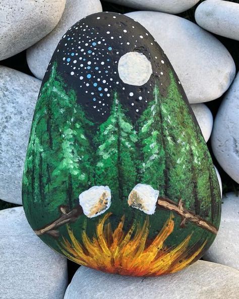 Rock Painting Nature, Posca Rock Art, Camping Rock Painting, Rock Painting Mountains, Camping Painted Rocks, Simple Rock Painting Ideas, Camping Painting, Painted Rocks Ideas, Camping Images