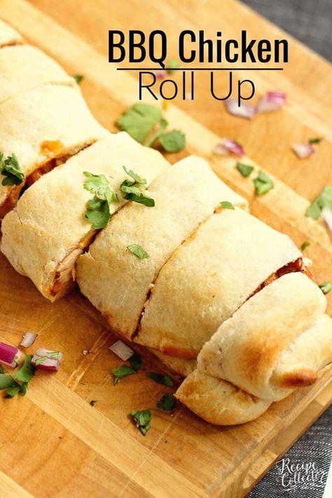 BBQ Chicken Roll-Up – An easy meal idea using refrigerated pizza dough, grilled chicken, your favorite barbecue sauce, cheddar, cilantro, and red onion. Bbq Chicken Roll Ups, Aip Chicken, Slow Cooker Bbq Beef, Bbq Beef Sandwiches, Sauce Cheddar, Bbq Chicken Wraps, Pizza Roll Recipe, Refrigerated Pizza Dough, Chicken Roll Ups