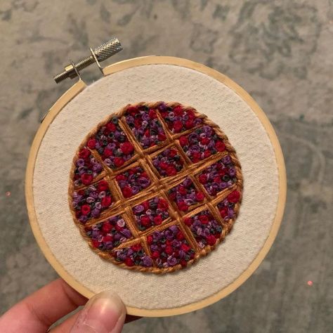 Clumsy Little Crafts By Brandi on Instagram: “A bit behind showing off the little embroidery hoop I made my big sister for her Birthday 🥳 . . Our Gama had a special nickname for each…” Pie Embroidery, Friend Embroidery, Birthday Pie, Happee Birthdae Harry, Birthday Pies, Little Crafts, Icing Colors, Berry Pie, Pixel Pattern