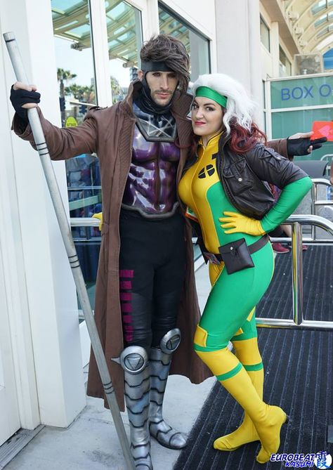 Gambit & Rogue Diy Halloween Costumes For Family, Easy Superhero Costumes, Costumes For Family, Gambit Rogue, Gambit And Rogue, Gambit Cosplay, Easy Diy Halloween Costumes, Halloween Costumes For Family, Rogue Gambit