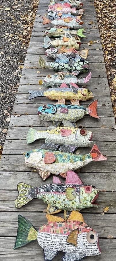 Paper Mache High School Projects, Paper Mache Fish, Paper Mache Wall Art, Painted Fish, Paper Fish, Art Lessons Middle School, Cardboard Sculpture, Paper Mache Art, Fish Crafts