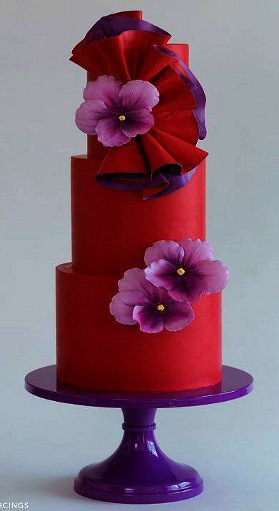 Wedding cakes decor inspo, Wedding cake ideas, cute wedding cakes, cake decor, cake decorating Violet Cakes, Red Cake, Tiered Cake, Gateaux Cake, Wedding Cake Stands, Crazy Cakes, Unique Cakes, Wedding Cake Inspiration, Beautiful Wedding Cakes