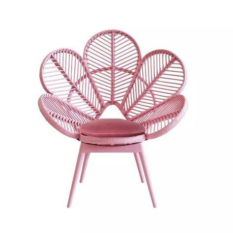 Source Peacock bed headboards with Full, Queen, King size on m.alibaba.com Lotus Icon, Pink Rattan, Peacock Bedding, Peacock Flower, Luxury Furniture Stores, Love Chair, Boutique Interior, Leisure Chair, Love Tree