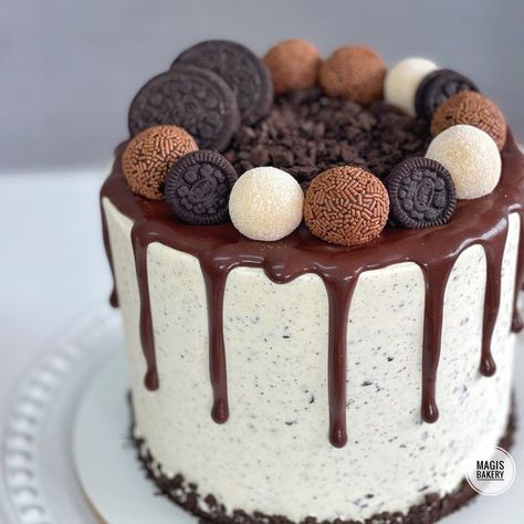 Cake Oreo, Oreo Cake, Buttercream Cake, Oreo, Butter Cream, Cake, On Instagram, Instagram