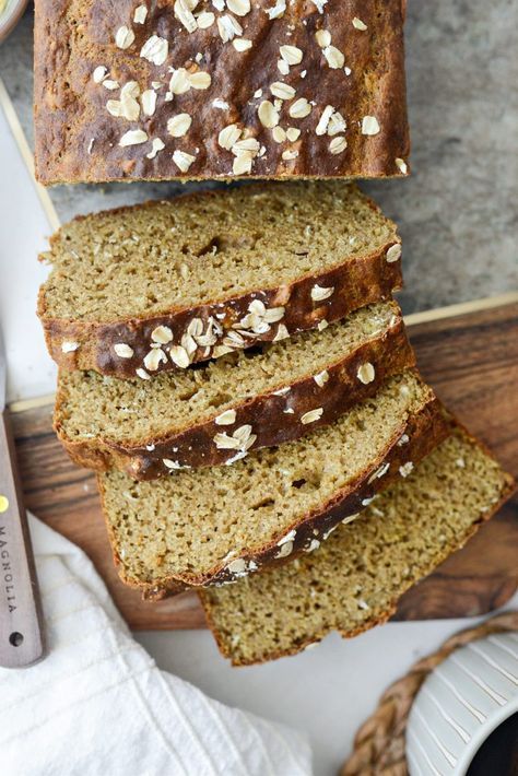 Irish Brown Bread Recipe, Brown Soda Bread, Irish Brown Bread, Brown Bread Recipe, Irish Bread, Soda Bread Recipe, Irish Cooking, Grain Recipes, How To Store Bread