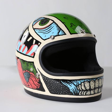 Ottonero Cafe Racer Vintage Helmet Motorcycle, Helmet Design Paint, Helmet Painting Ideas, Vespa Helmet, Custom Helmet Paint, Motorcycle Helmets Art, Bike Helmet Design, Custom Motorcycle Helmet, Cafe Racer Helmet