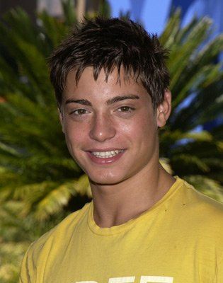 Andrew Lawrence....dang, boy, you grew up real nice :) Andy Lawrence, Lawrence Brothers, Andrew Lawrence, Show Biz, Matthew Lawrence, 2000s Girl, Hottest Male Celebrities, Wuthering Heights, Boy Meets World