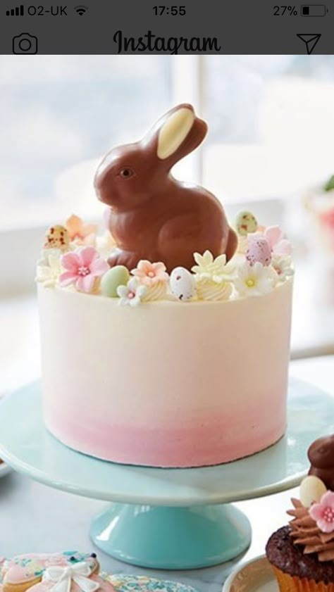 Easter Cake Designs, Ombre Buttercream, Easter Cake Decorating, Easter Egg Cake, Peggy Porschen, Easter Recipe, Easter Sweets, Easter Bunny Cake, Buttercream Cakes