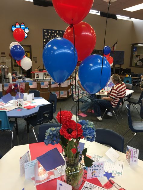 Veterans Day Banquet Decorations, Veterans Day Luncheon Decor, Veterans Table Setting, Veterans Day Table Display, School Veterans Day Ideas, Veterans Day Breakfast At School, Veterans Day Gifts Ideas, Veterans Day Program Decorations, Veterans Day Ceremony Ideas