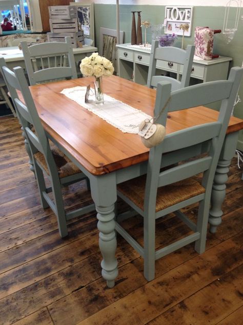 Painted Kitchen Tables, Jewellery Traditional, Kitchen Table Makeover, Kitchen Table Wood, Kitchen Table Chairs, Farmhouse Kitchen Tables, Real Estat, Table Makeover, Gorgeous Kitchens