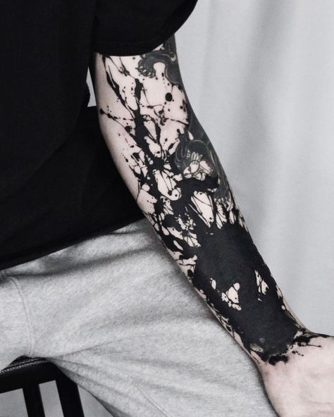 Splatter Tattoo, Voll Arm-tattoos, Full Hand Tattoo, All Black Tattoos, Brush Tattoo, Tattoo Apprenticeship, Blackout Tattoo, Arm Band Tattoo, Tatuaje A Color