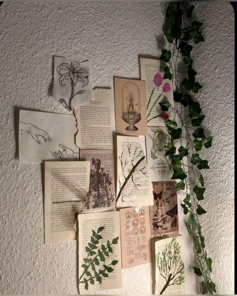 Fairy Core Wall Decor, Poetry Wall Bedroom, Dorm Room Wall Decor, Dream Bedroom Inspiration, Easy Room Decor, Diy Room Decor For Teens, Easy Diy Room Decor, Color Butterfly, Seni Dan Kraf