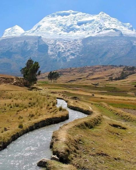 Facebook Machu Picchu, Latin America, Nature Photos, Beautiful Landscapes, South America, Peru, National Park, National Parks, Country Roads