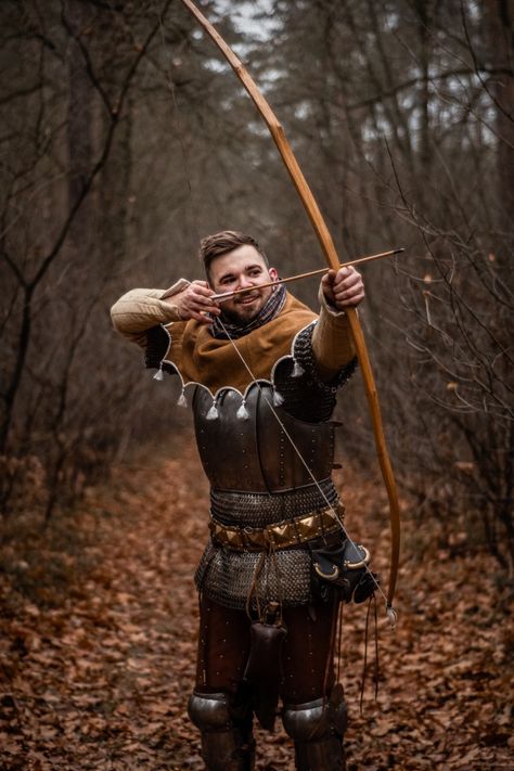 Medieval Archer Art, Medieval Archer Costume, Medieval Archer, Medieval Cosplay, Foam Armor, Medieval Garb, Historical Armor, My Hood, Traditional Archery