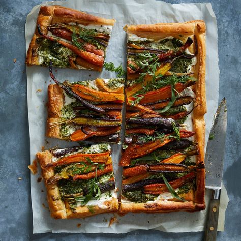 Carrot Tart, 400 Calorie Dinner, Tartiflette Recipe, Goat Cheese Tart, Roasted Carrot, Green Pesto, Carrot Greens, Cheese Tarts, Vegetarian Main Dishes