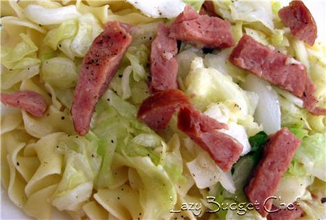 Ham, cabbage, and noodles recipe. Great quick meal. Can use leftover ham to make it. Served this over cubed and boiled potatoes with butter, parm., and dill. Ham And Cabbage Recipe, Ham And Cabbage, Cabbage And Noodles, Meals Cheap, Affordable Meals, Cabbage Recipe, Australia Food, Cheap Healthy, Budget Recipes