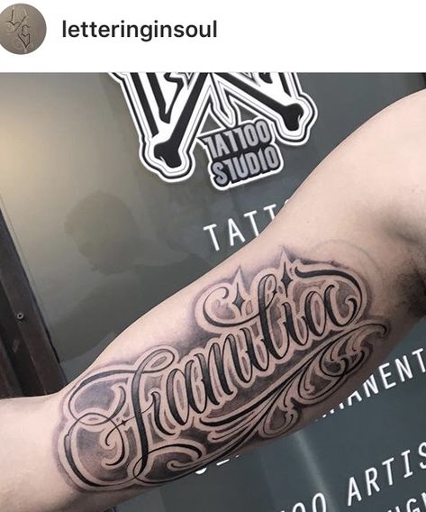 Name Tattoos For Men, Chest Tattoo Lettering, Gratitude Tattoo, Chicano Tattoos Lettering, Clock And Rose Tattoo, Tattoo Lettering Alphabet, Chicanas Tattoo, Names Tattoos For Men, Father Tattoos