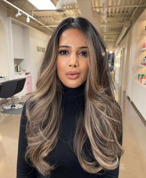 Blonde Brown Hair Color, Ash Brown Hair Balayage, Black Hair Balayage, Ash Blonde Balayage, Brown Hair Inspo, Hair Color Caramel, Brunette Hair With Highlights, Balayage Hair Dark, Brunette Balayage Hair