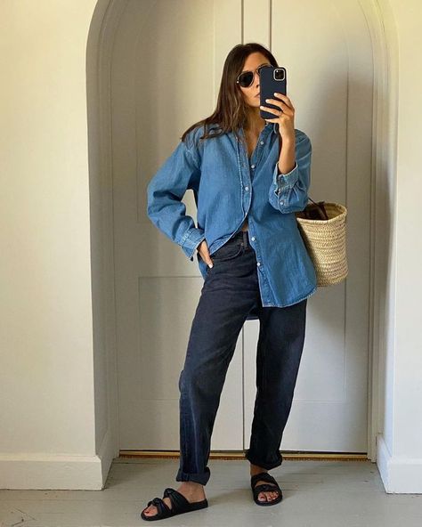 Silk Shirt With Jeans, Marianne Smythsisters, Chambray Shirt Outfits, Denim Shirt Outfit, Spring Board, Linen Outfit, Look Boho Chic, Look Jean, Looks Pinterest