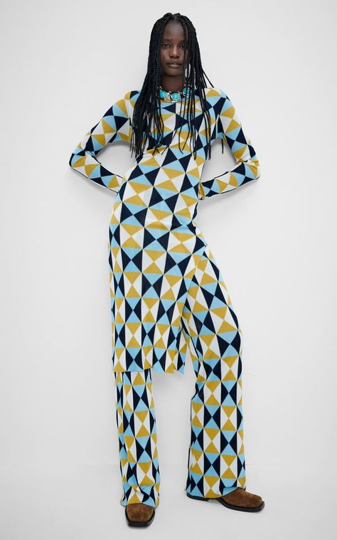 Women's Etro Resort 2023 Collection | Moda Operandi Etro Resort, Resort 2023, Geometric Print Dress, Trending Fashion Outfits, Print Midi Dress, Print Pants, 2023 Collection, Trend Forecasting, Latest Outfits