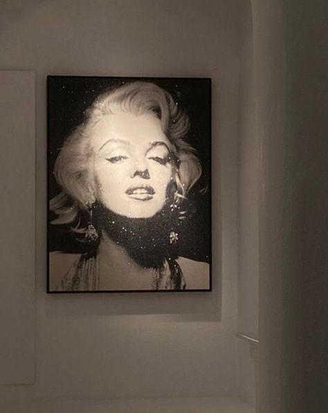 Canvas Modern Art, Wall Art Gallery, Vintage Woman, Art Interior, Fashion Wall Art, Inspiration Fashion, Decor Interior Design, Art Vintage, Marilyn Monroe