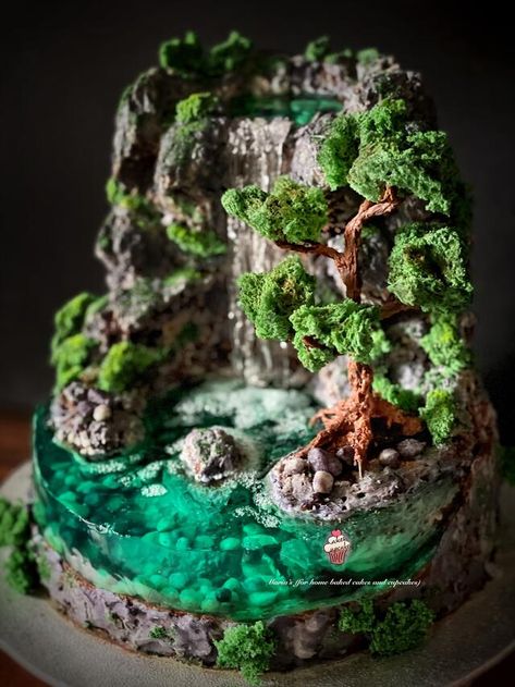 Gelatine Cake, Waterfall Cake, Cake 2022, Pond Cake, Mountain Cake, Celebration Desserts, Island Cake, Realistic Cakes, Sea Cakes