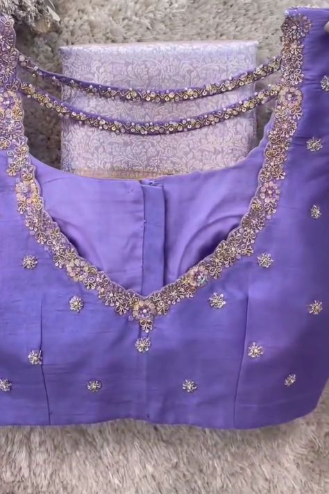 Blouse Inspiration, Blue Blouse Designs, Netted Blouse Designs, Latest Bridal Blouse Designs, New Saree Blouse Designs, Traditional Blouse Designs, Latest Model Blouse Designs, Fashionable Saree Blouse Designs, Cutwork Blouse Designs