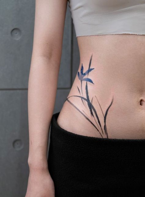 Tattoos To Cover Scars, Waist Tattoos, Bamboo Tattoo, Hip Tattoos Women, Stomach Tattoos, Modern Tattoos, Spine Tattoos, Girly Tattoos, Small Tattoo Designs