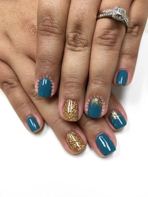 Teal nails. With rose gold nails. #PreciousPhan Fall Nails Teal And Gold, Teal And Gold Glitter Nails, Navy And Teal Nails, Teal Black And Gold Nails, Deep Teal Nails Fall, Nails To Match Teal Dress, Dark Teal And Orange Nails, Teal Manicure Ideas, Fall Nails With Teal