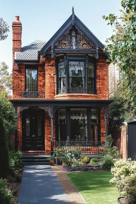 Modern neo Victorian style house facade with steampunk ironwork details. Check out these amazing modern neo-Victorian style houses that masterfully marry old-world charm with contemporary flair. Victorian Style Architecture, Contemporary Victorian House, Small Victorian Homes, Modern Victorian House, 19th Century House, Modern Victorian Homes, Modern Victorian Style, Victorian Homes Exterior, Modern Log Cabins