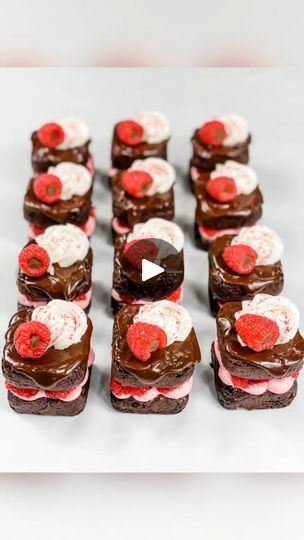 40K views · 921 reactions | Chocolate Raspberry Mini Cakes! 🧁 🧁 | Chocolate Raspberry Mini Cakes! | By Neurotic Mom | Facebook Raspberry Mini Cakes, Raspberry Cakes, Chocolate Raspberry Cake, Raspberry Cake, Small Desserts, Dump Cake Recipes, Dump Cake, Brownie Bar, Holiday Cakes