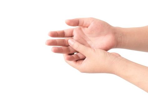 A new study shows the skin levels of aquaporin 3, a protein that promotes skin hydration and wound healing, are reduced in systemic sclerosis patients. Jammed Finger, Knuckles Hand, Finger Injury, Gel Ice Packs, Trigger Finger, Feeling Numb, Thumbs Down, Carpal Tunnel, Wound Healing