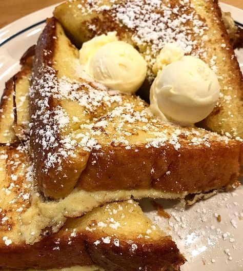 Ihop French Toast, Creative Dishes, Food Feast, Sausage Patties, Breakfast Photography, Aesthetic Foods, Serving Ideas, Pretty Desserts, Wine Connoisseur