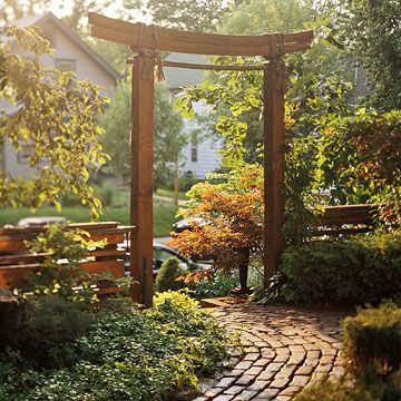 This Asian-inspired arbor would be a perfect element in any garden. I would incorporate many oriental elements in both the landscape and the inside decor of my dream home. The simplicity is absolutely elegant. Backyard Japanese Garden, Japanese Garden Backyard, Japanese Gardens Design Ideas, Arbors Trellis, Asian Garden, Japanese Garden Design, Garden Arbor, Asian Design, Beautiful Flowers Garden