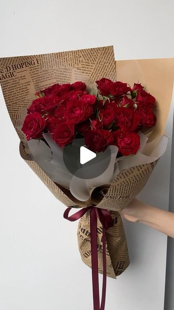 How To Wrap Flower Bouquet, Wrap Bouquet Of Flowers, How To Wrap A Bouquet, Flower Wrapping Tutorial, Bouquet Wrapping Tutorial, Flower Bouquet Tutorial, Valentines Bouquet, Wrapping Bouquet, Flower Bouquet Wrapping