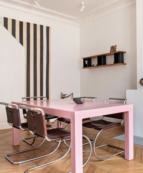 Apartment Table, Iconic Chairs, Emily Henderson, Iconic Furniture, Pink Table, Parisian Apartment, Van Der Rohe, Interior Modern, Mies Van Der Rohe