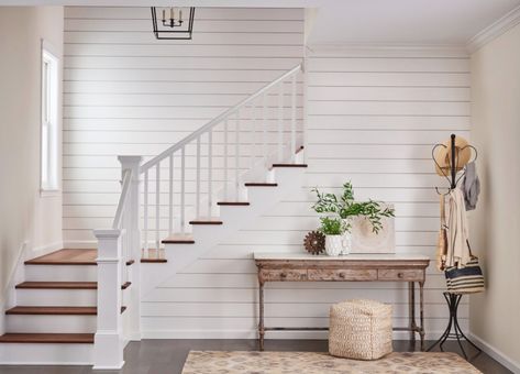 Vertical vs. Horizontal Shiplap: Compare Benefits and Features Farmhouse Moulding And Trim, Farmhouse Crown Molding, Shiplap Staircase, Farmhouse Molding, Trim Molding Ideas, Stairs Trim, Painting Shiplap, Shiplap Wood, Installing Shiplap