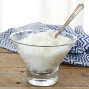 Sweet Cream Shaved Ice - Barefeet in the Kitchen Shave Ice Syrup Recipe, Sno Cone Syrup, Snowcream Recipe, Shaved Ice Recipe, Snow Cones Recipes, Shaved Ice Syrup, Snow Recipe, Snow Cone Syrup, Icee Recipe