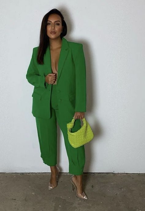 Lime Green Pants Outfit, Pants Suit Outfit, Lime Green Pants, Green Era, Green Pants Outfit, Elevated Fashion, Chiffon Pants, Monochromatic Fashion, Suit Outfit