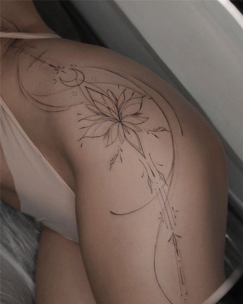 Side Hip Tattoos, Delicate Tattoos For Women, Small Tattoos For Women, Hip Thigh Tattoos, Hip Tattoos Women, Tasteful Tattoos, Leg Tattoos Women, Thigh Tattoos Women, Cute Tattoos For Women