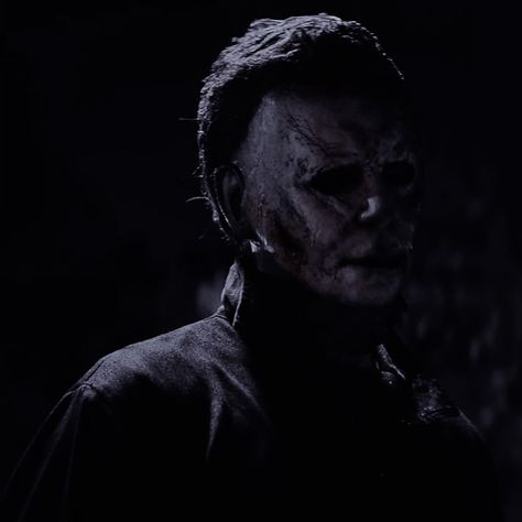 Halloween Kills Icons Micheal Myers Pfp, Slasher Pfp, Michael Myers Pfp, Michael Myers Fan Art, Halloween Profile Pics, Icon Halloween, Don't Fear The Reaper, Dark Triad, Horror Party